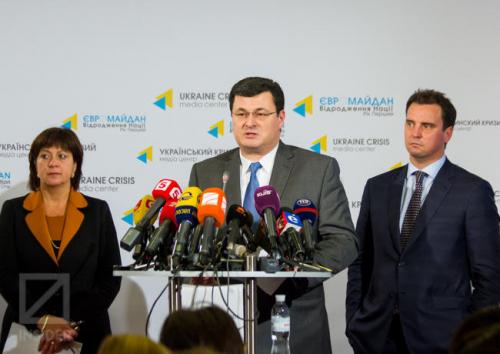 neuukrainische Regierungsmitglieder: Natalija Jaresko, Alexander Kwitaschwili und Aivaras Abromavičius