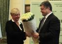 Walerija Gontarewa und Pjotr Poroschenko bei ihrer Ernennung zur Zentralbankchefin