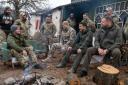 Wolodymyr Selenskyj diskutiert mit Veteranen des Asow-Regiments in Solote