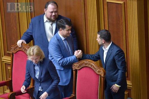 Parlamentschef Dmytro Rasumkow und Präsident Wolodymyr Selenskyj